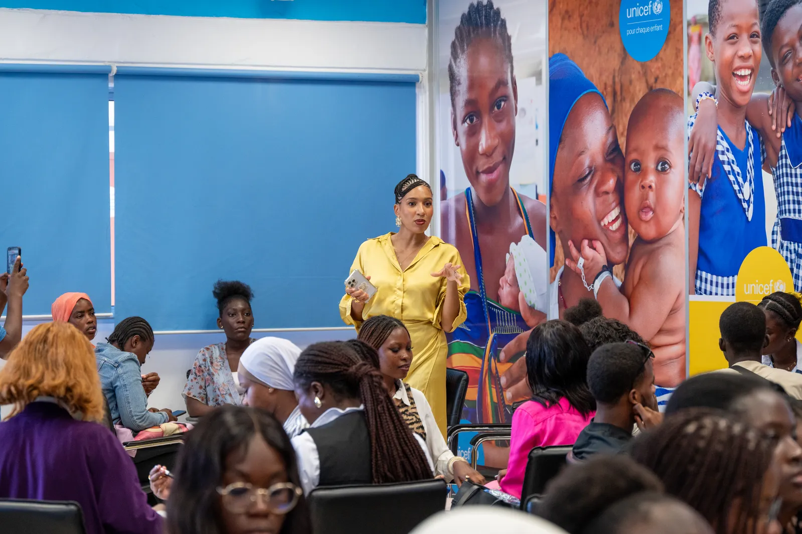 Atelier Amanii avec des jeunes filles et des sages-femmes